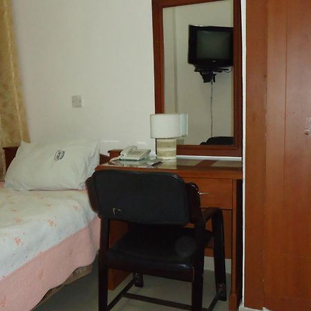 Rainbow Hotel Dar es Salaam Rum bild